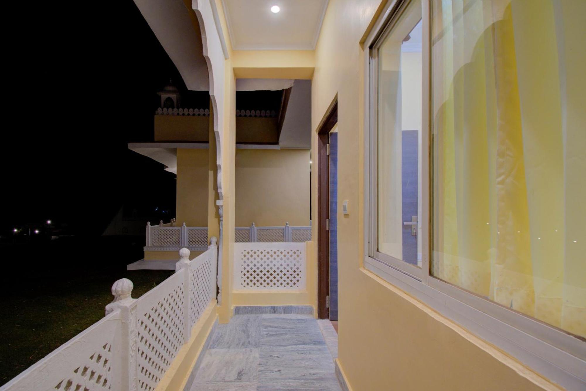 Palette - Rani Bagh Resort Jaipur Exteriör bild