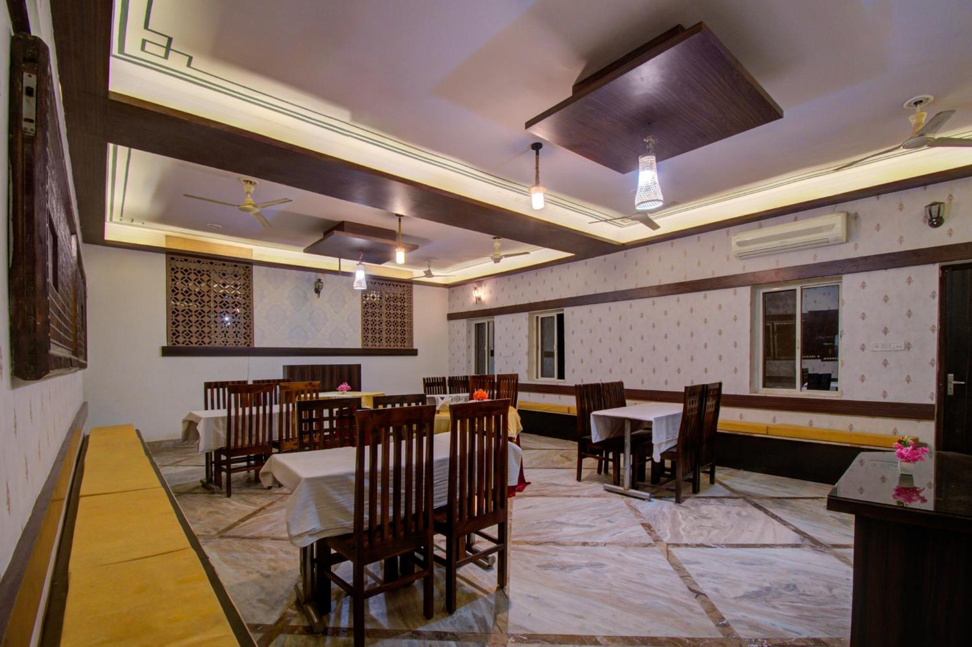 Palette - Rani Bagh Resort Jaipur Exteriör bild