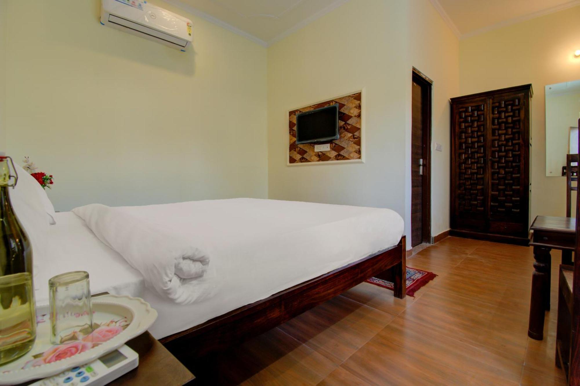 Palette - Rani Bagh Resort Jaipur Exteriör bild